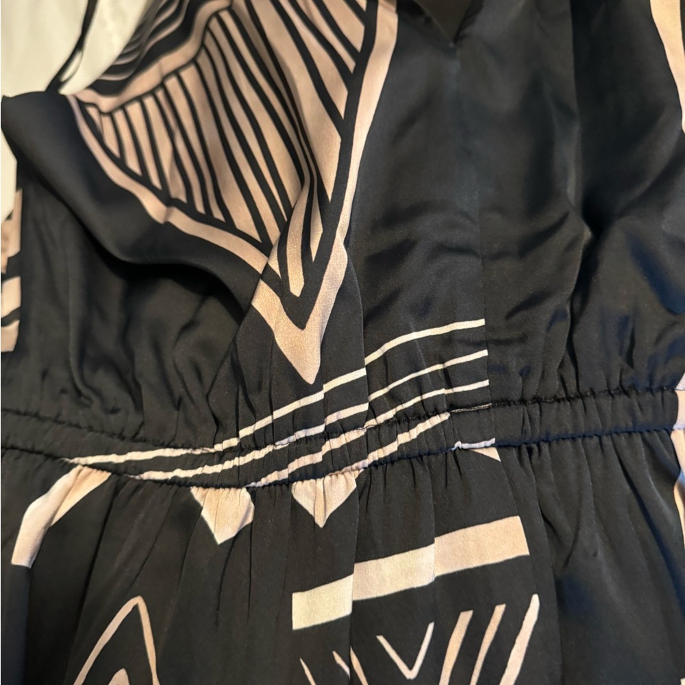 Printed halter neck satin maxi dress - Picture 2 of 6